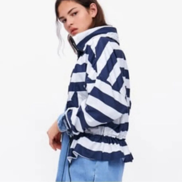Zara Jackets & Blazers - EUC Zara Oversized Striped windbreaker style thin comfy jacket Sz S